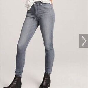 Current Elliott worn once gray/ black Wash Skinny w stretch very soft